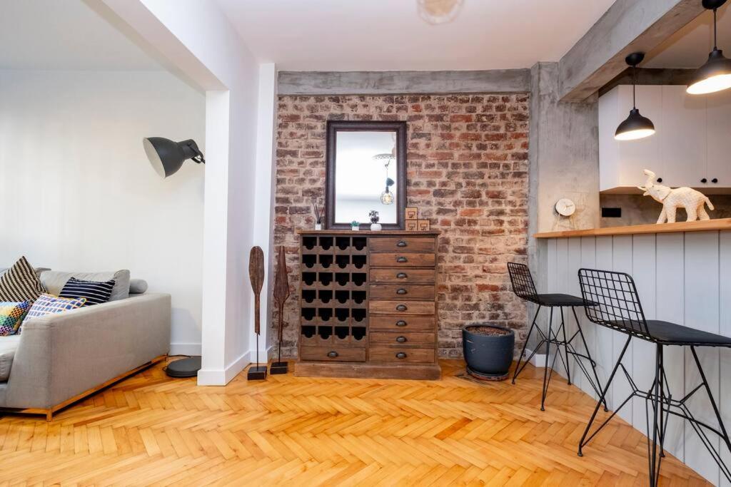 Cosy With Garden Balcony Daire *