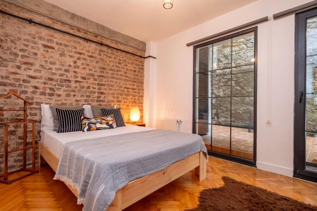 Cosy With Garden Balcony Daire